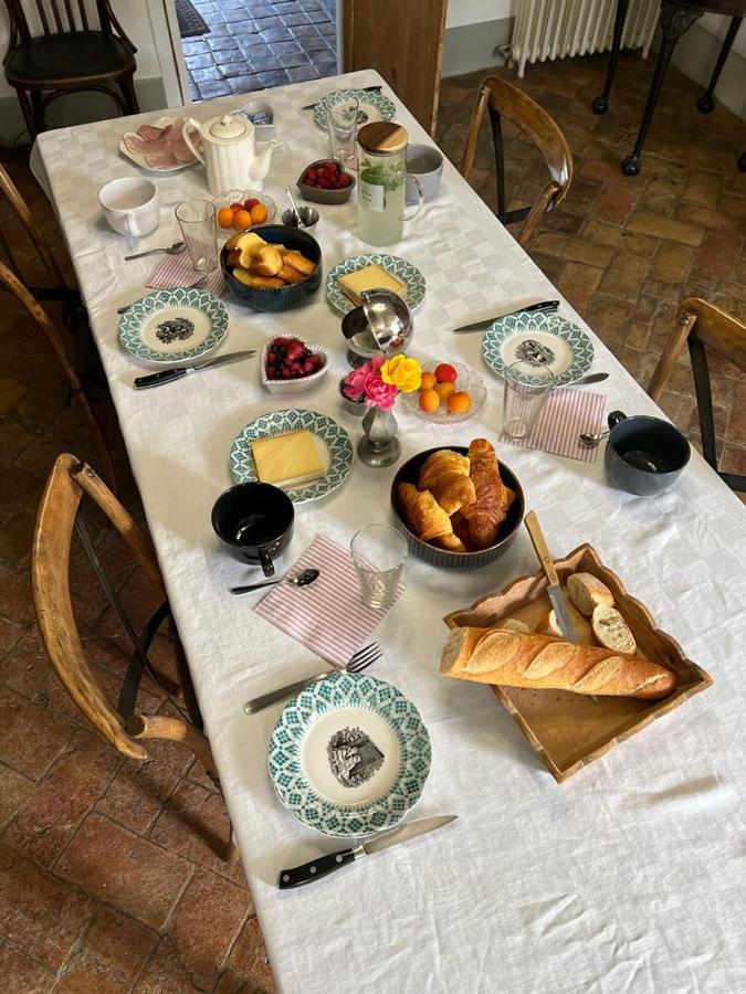 Le Pigeonnier De Saint-Loup Bed And Breakfast Exterior foto